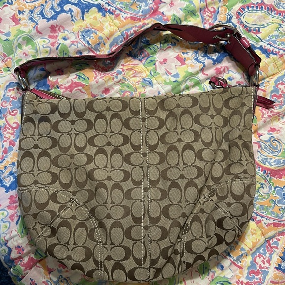 Coach Handbag - Picture 2 of 7